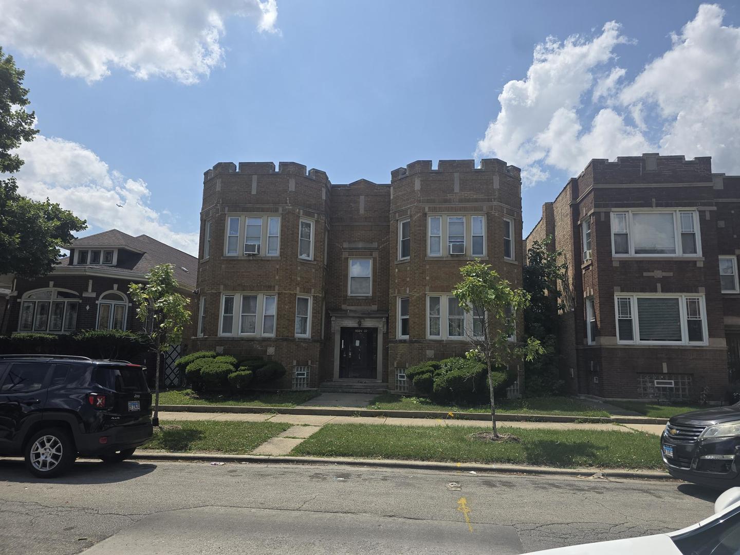 Chicago, IL 60620