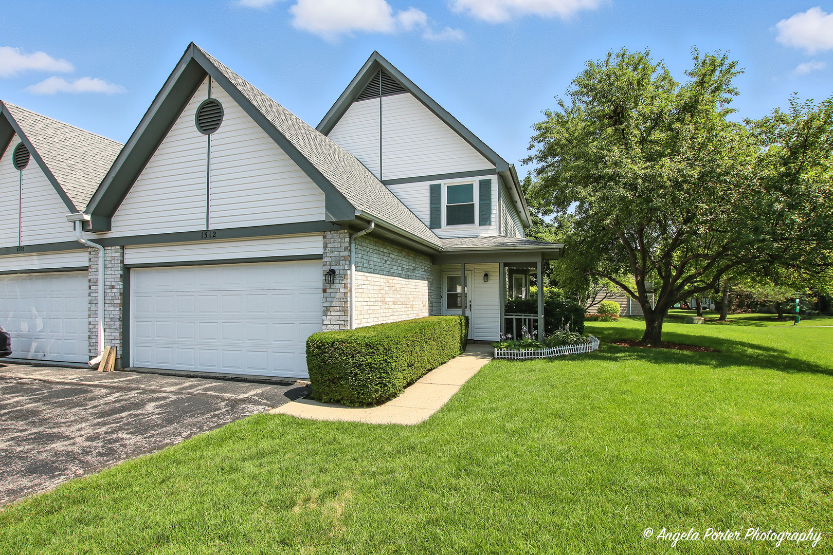 1512 Fernwood Court, Gurnee, IL 60031