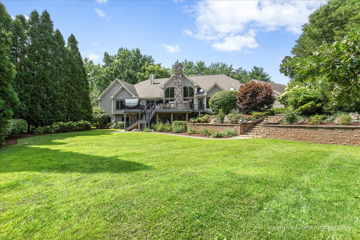 6N729 Old Homestead Road, St. Charles, IL 60175