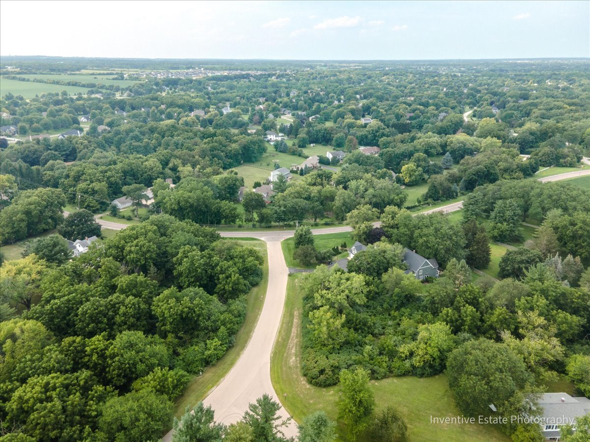6N729 Old Homestead Road, St. Charles, IL 60175