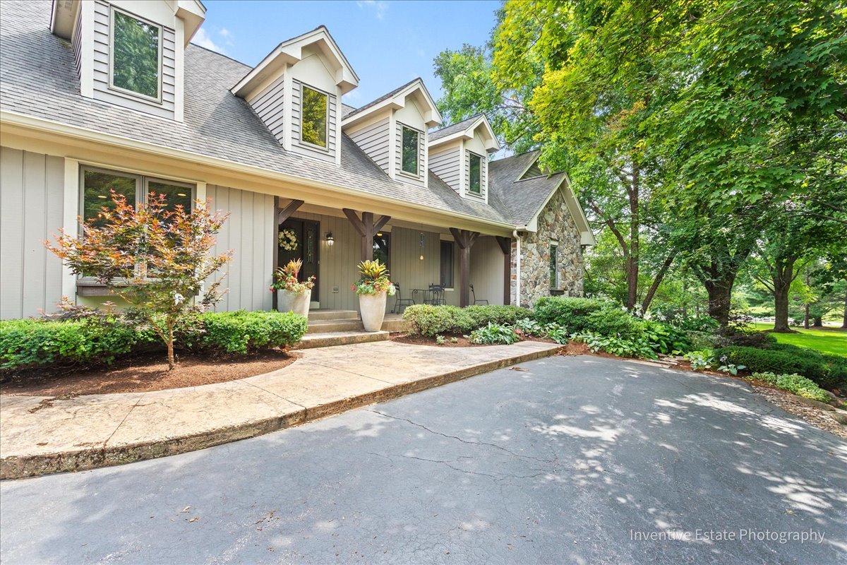6N729 Old Homestead Road, St. Charles, IL 60175