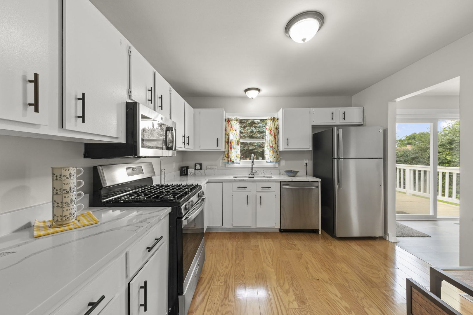 5201 W Dartmoor Drive, McHenry, IL 60050