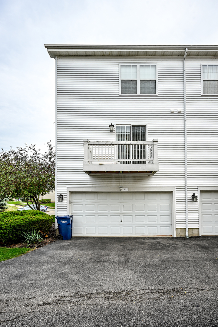 91 W Big Horn Drive, Hainesville, IL 60073