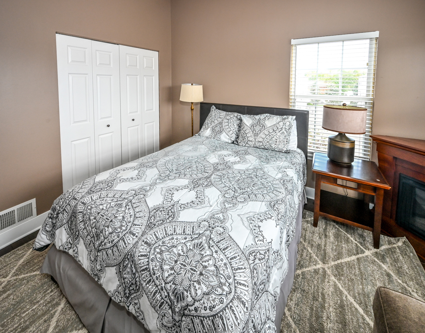 91 W Big Horn Drive, Hainesville, IL 60073