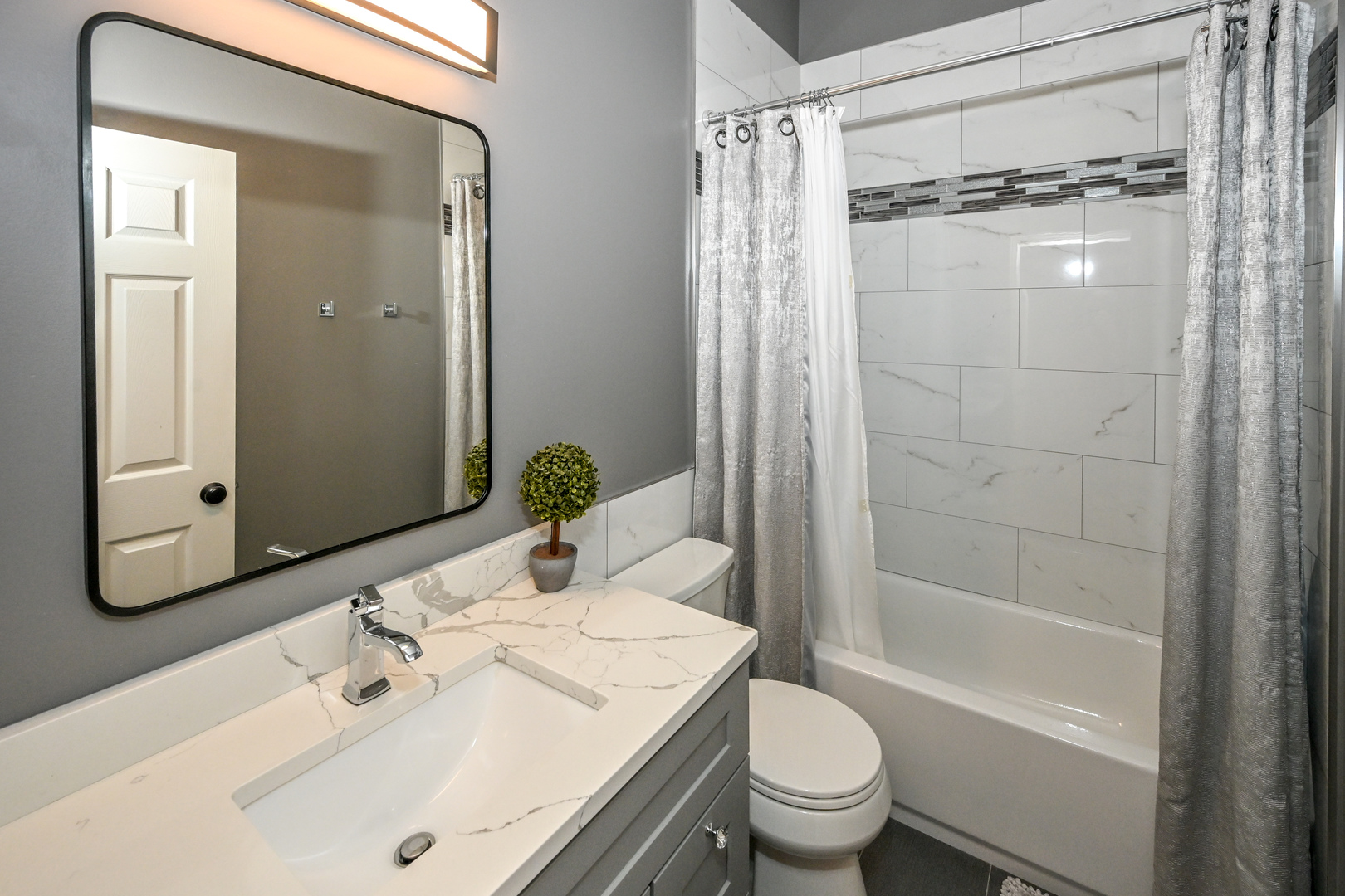 91 W Big Horn Drive, Hainesville, IL 60073