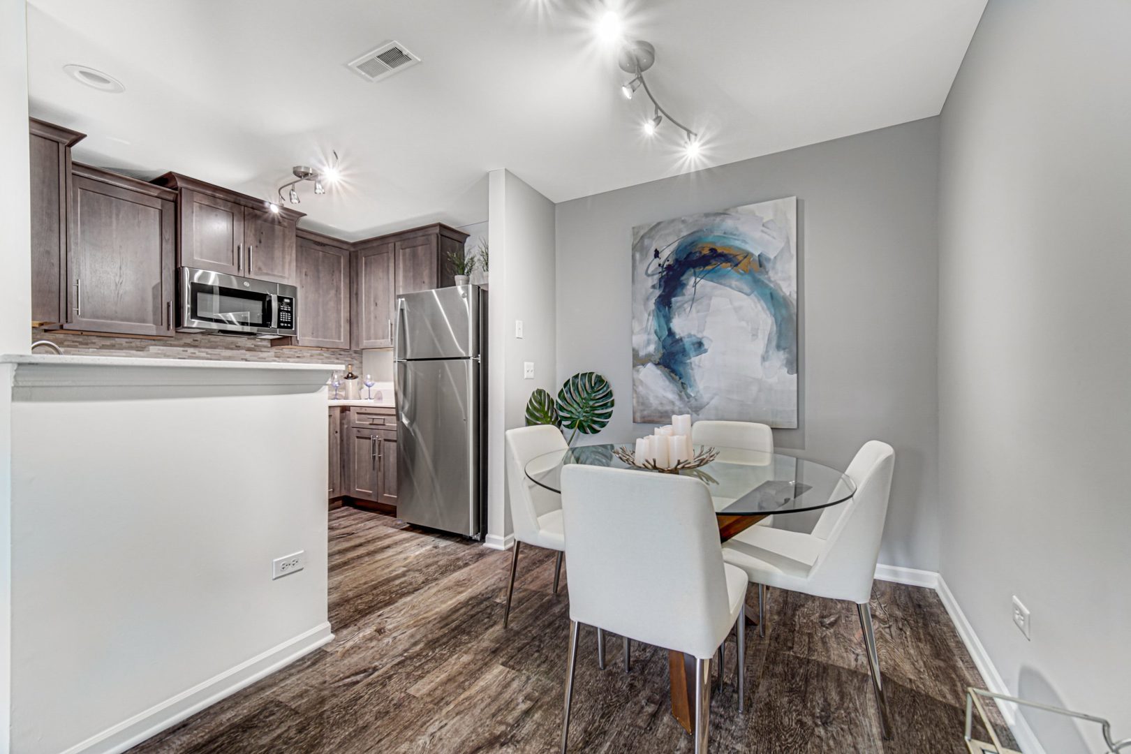 144 Brahms Circle #144, Wheaton, IL 60189