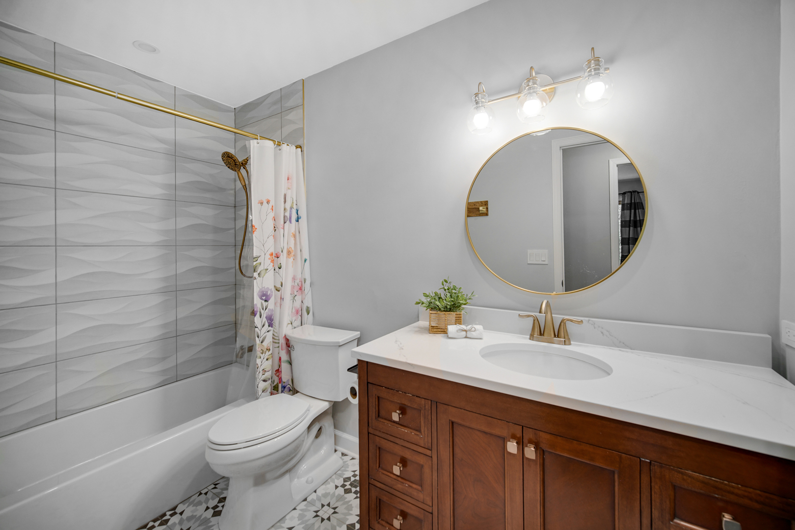 6523 Deerpath Court, Lisle, IL 60532