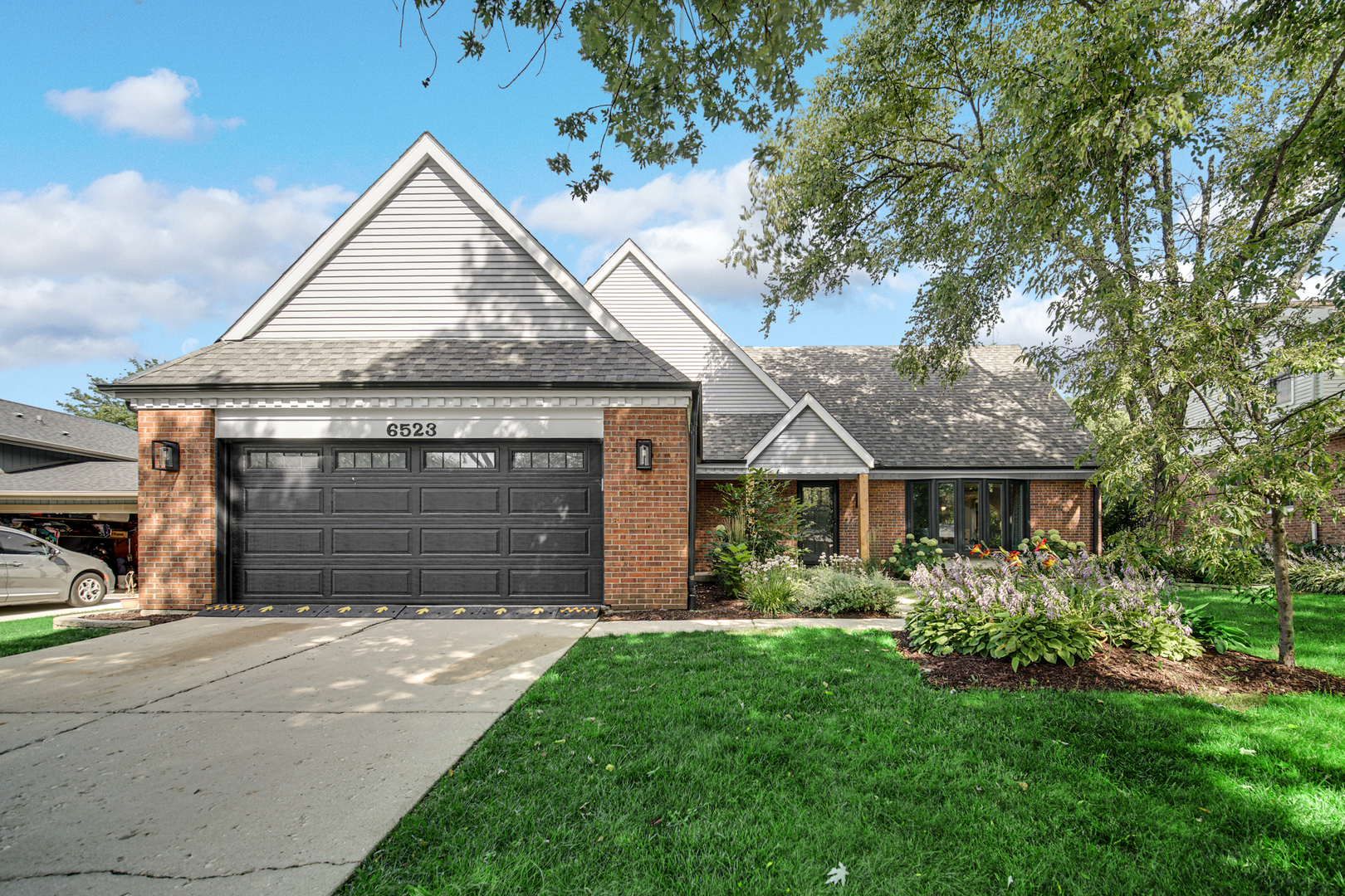 6523 Deerpath Court, Lisle, IL 60532