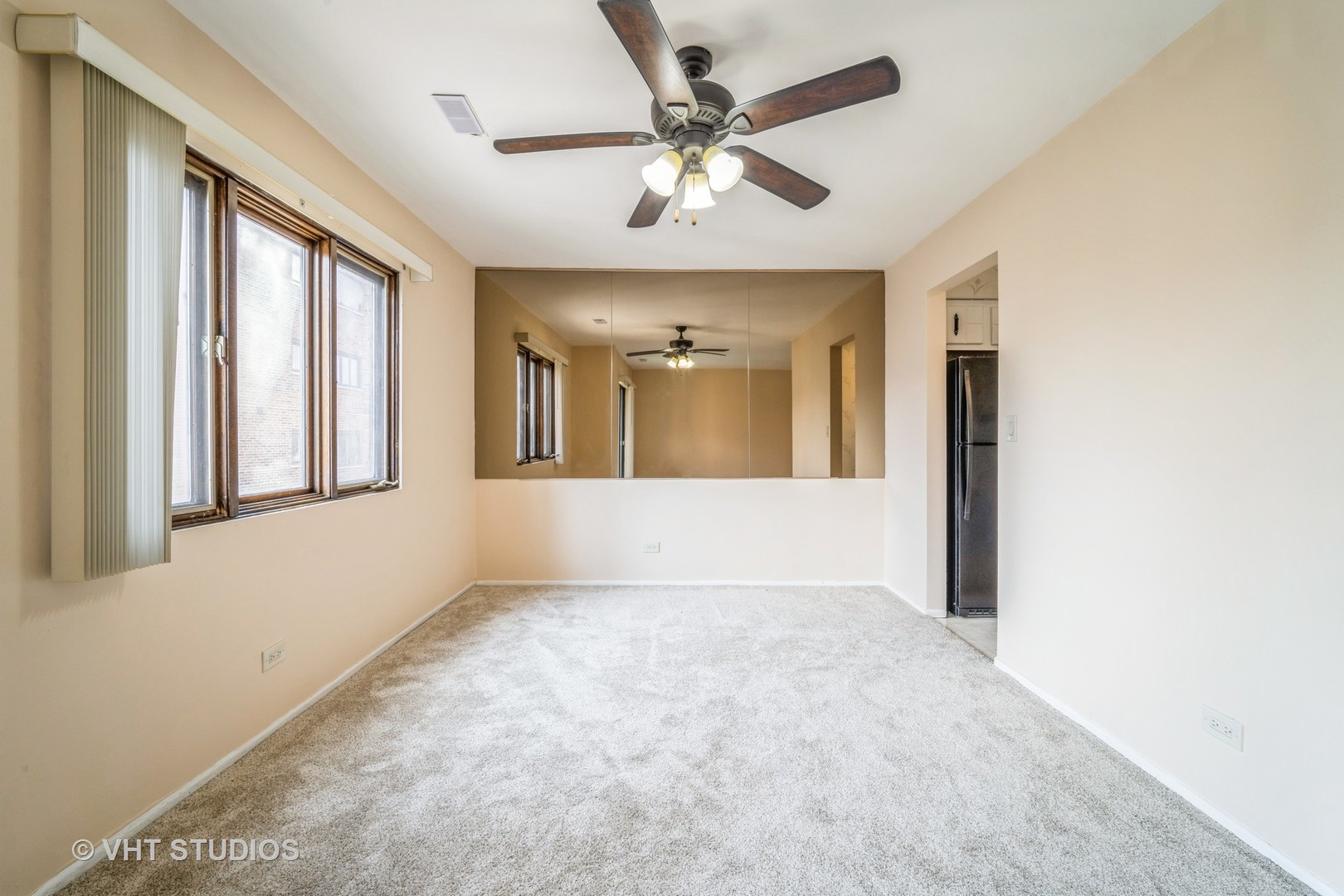 9375 Landings Lane #407, Des Plaines, IL 60016