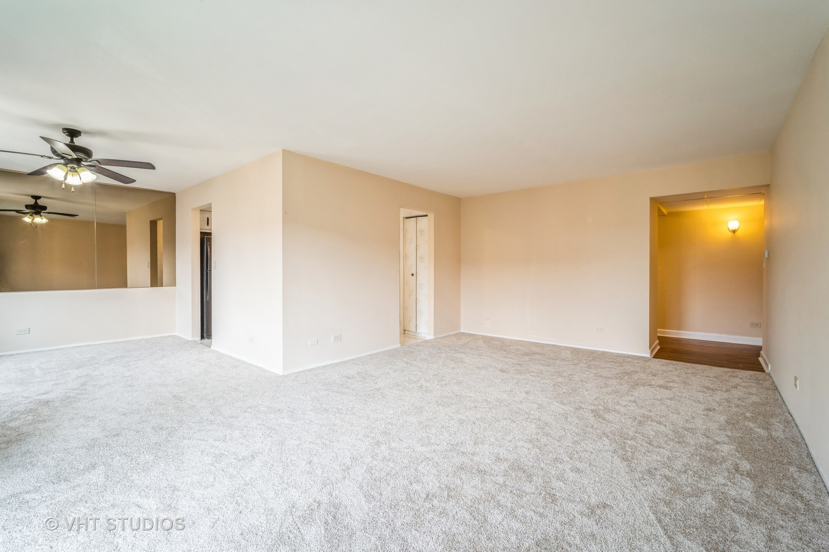 9375 Landings Lane #407, Des Plaines, IL 60016