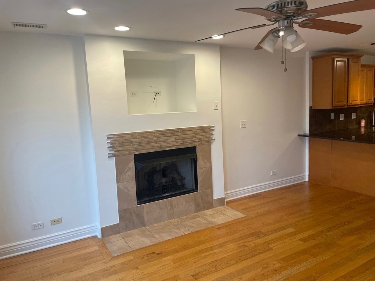 5652 W 63rd Street #2W, Chicago, IL 60638