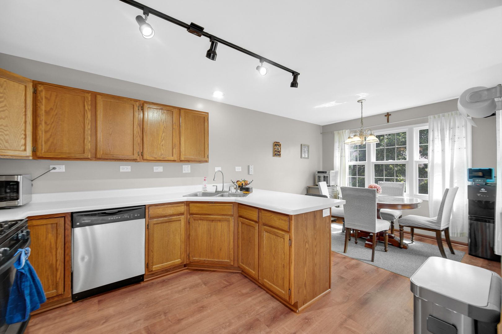 962 Ascot Drive, Elgin, IL 60123