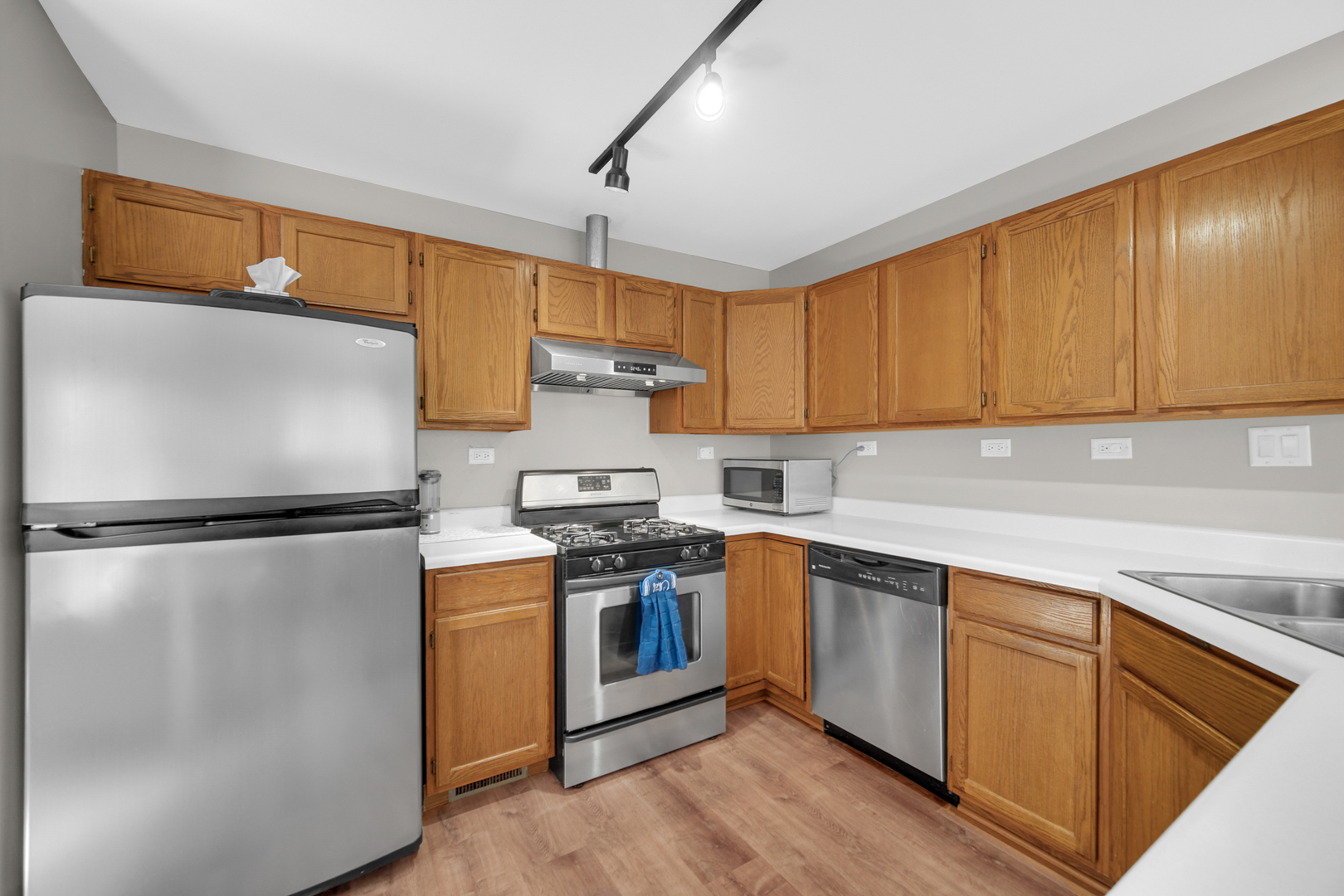 962 Ascot Drive, Elgin, IL 60123