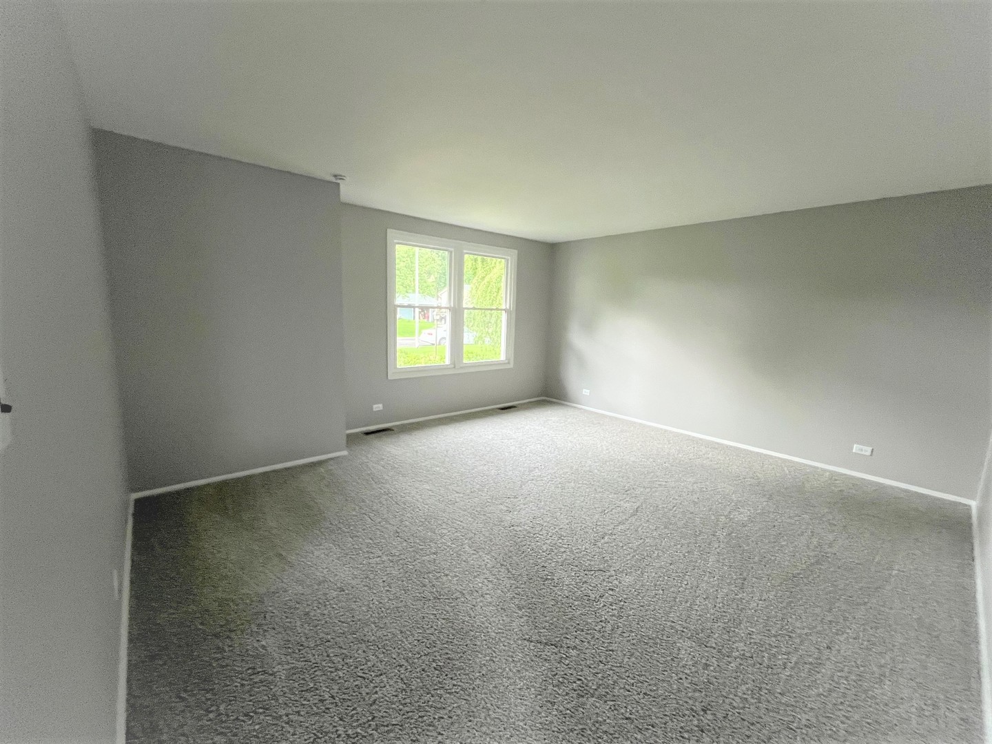 552 Cochise Place, Carol Stream, IL 60188