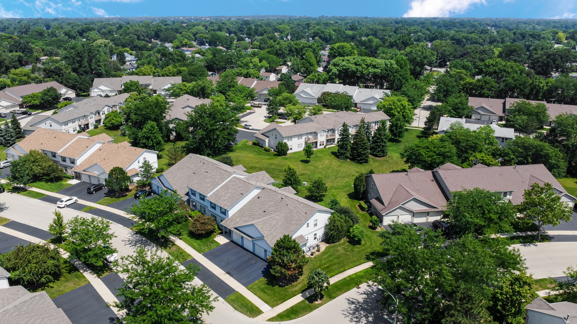 1324 N Red Oak Circle #3, Round Lake Beach, IL 60073