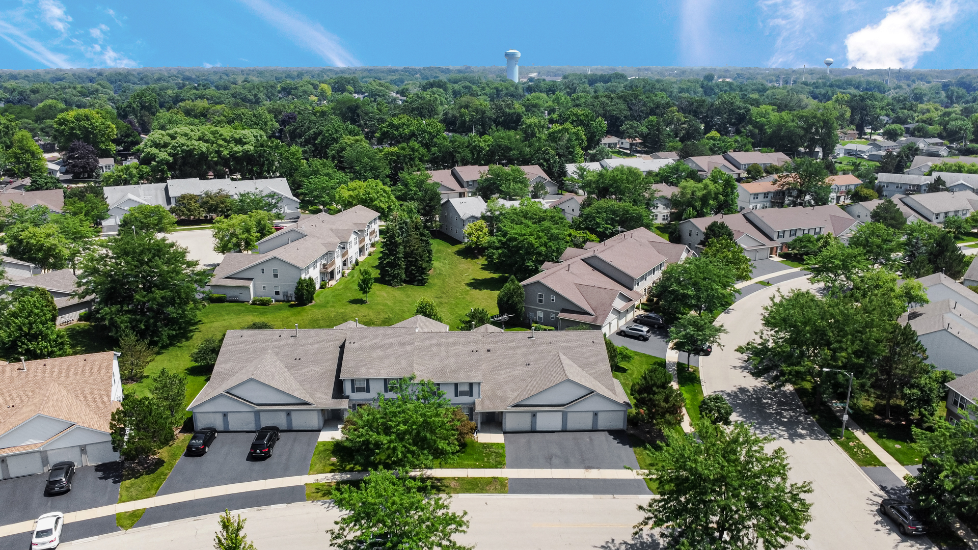 1324 N Red Oak Circle #3, Round Lake Beach, IL 60073