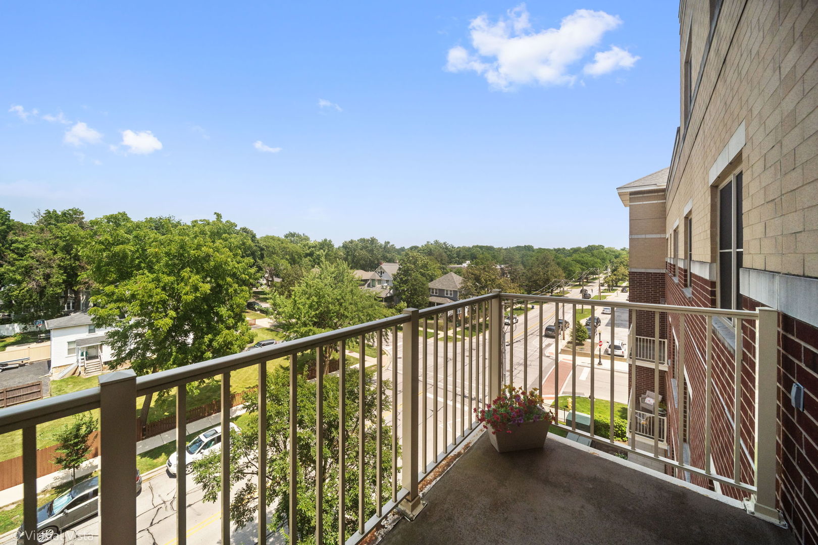 965 Rogers Street #402, Downers Grove, IL 60515