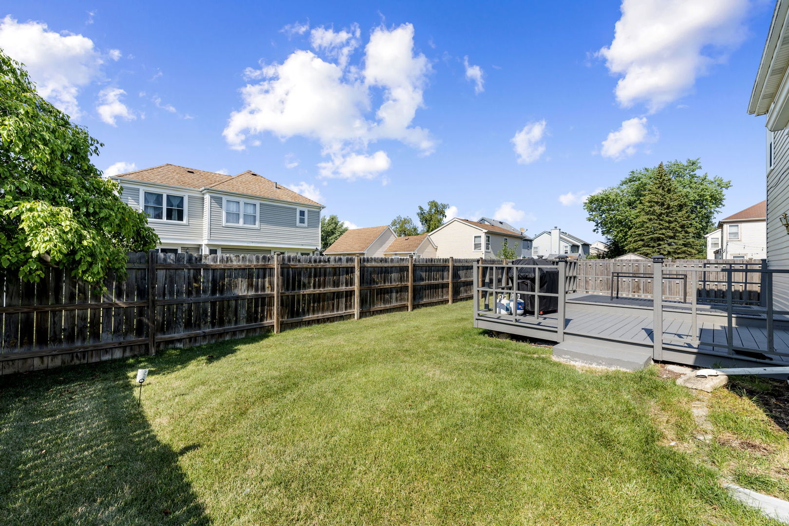24 Fillmore Lane, Streamwood, IL 60107