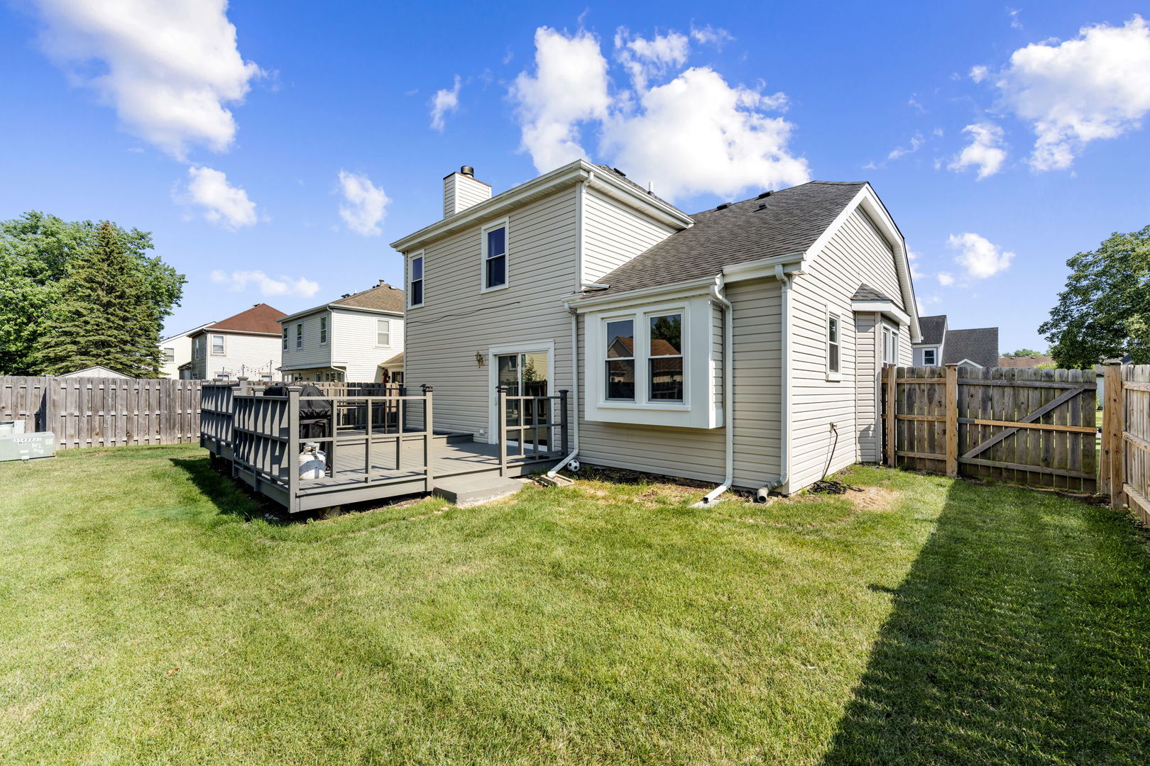 24 Fillmore Lane, Streamwood, IL 60107