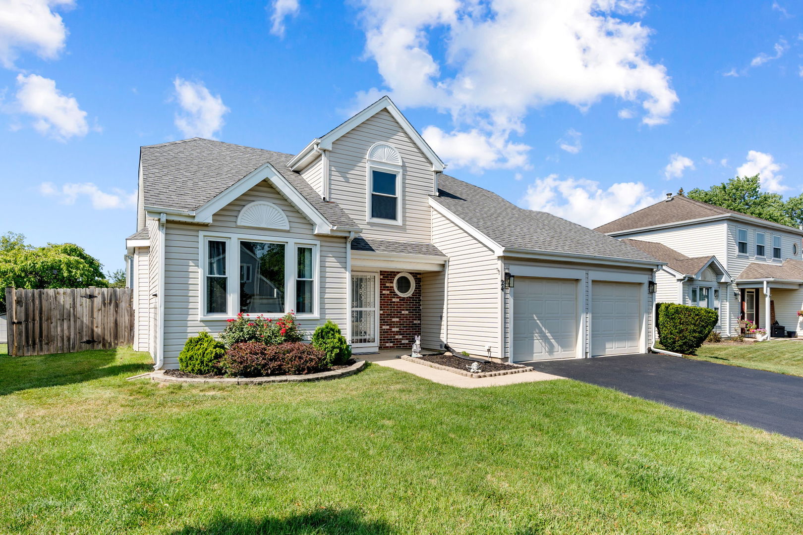 24 Fillmore Lane, Streamwood, IL 60107