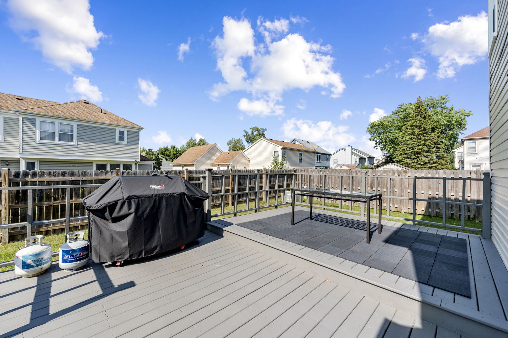 24 Fillmore Lane, Streamwood, IL 60107