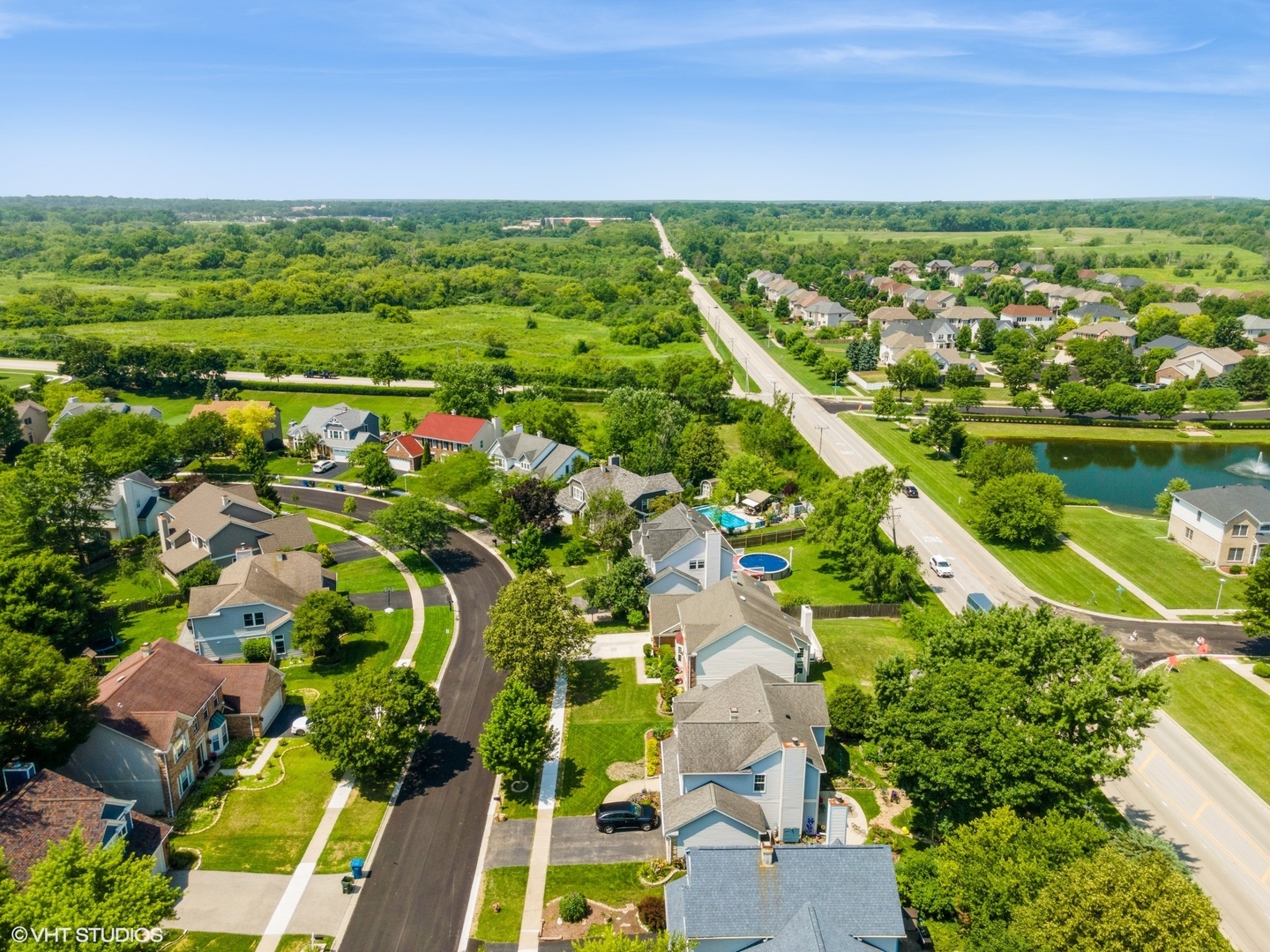272 Village Lane, Bartlett, IL 60103