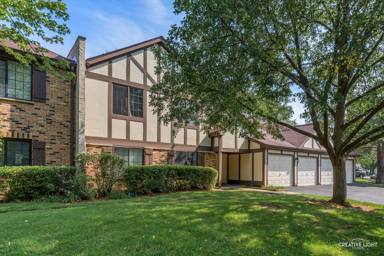 1924 N Hidden Creek Circle #6-76, Palatine, IL 60074
