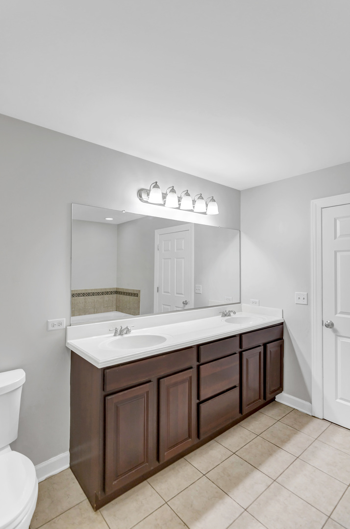 315 E Madison Street, Lombard, IL 60148
