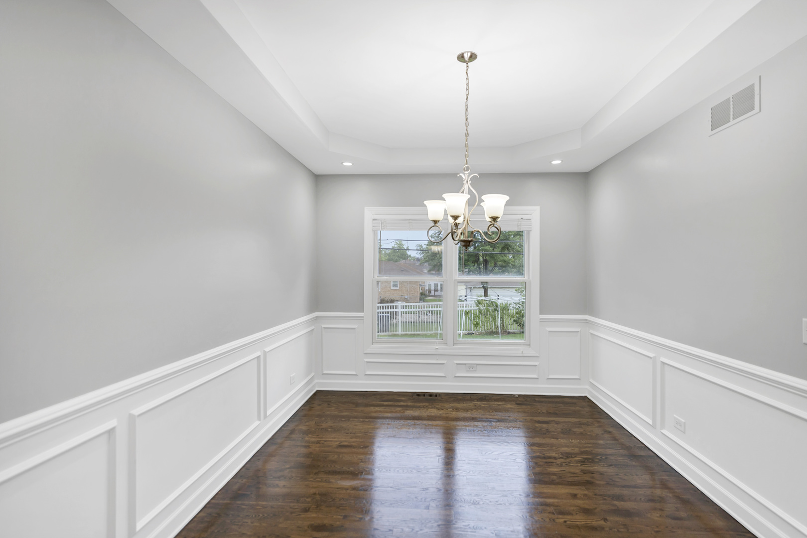 315 E Madison Street, Lombard, IL 60148
