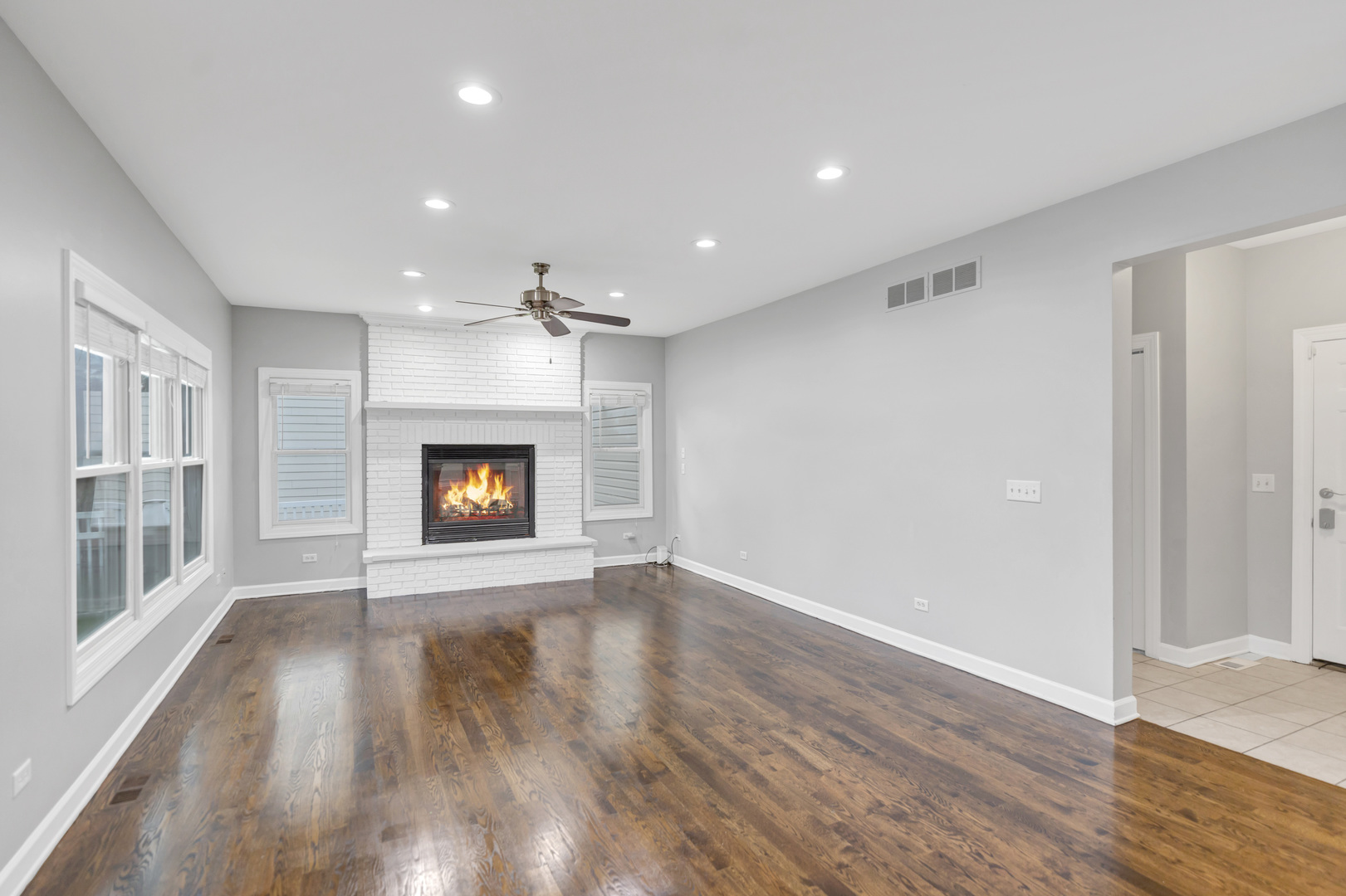 315 E Madison Street, Lombard, IL 60148