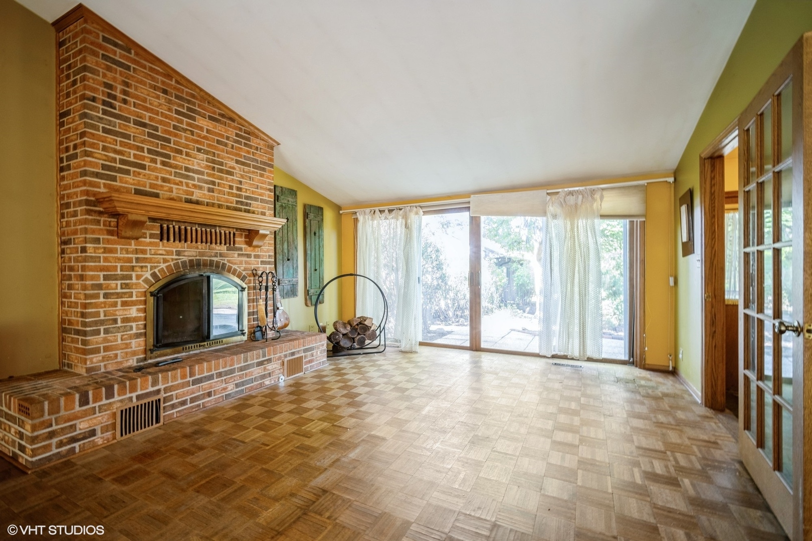 1950 Strenger Lane, Riverwoods, IL 60015