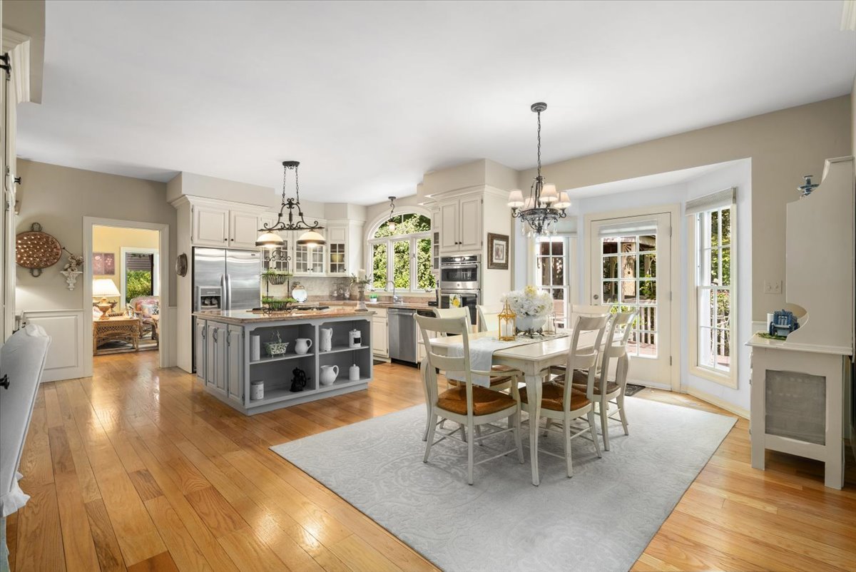 1006 Thoroughbred Circle, St. Charles, IL 60174