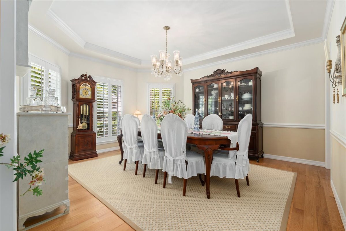 1006 Thoroughbred Circle, St. Charles, IL 60174