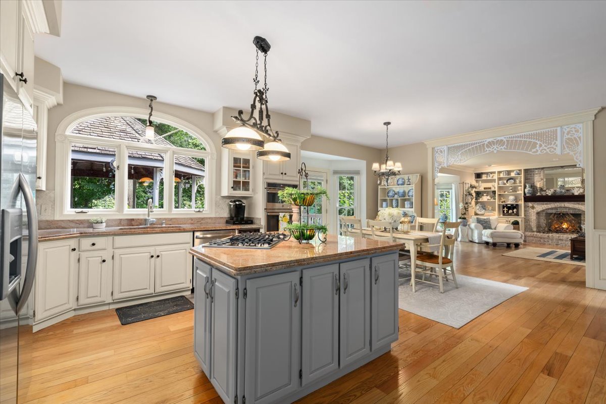 1006 Thoroughbred Circle, St. Charles, IL 60174