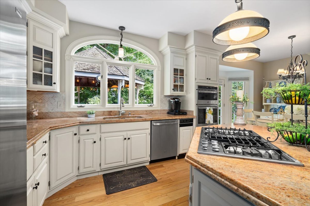 1006 Thoroughbred Circle, St. Charles, IL 60174
