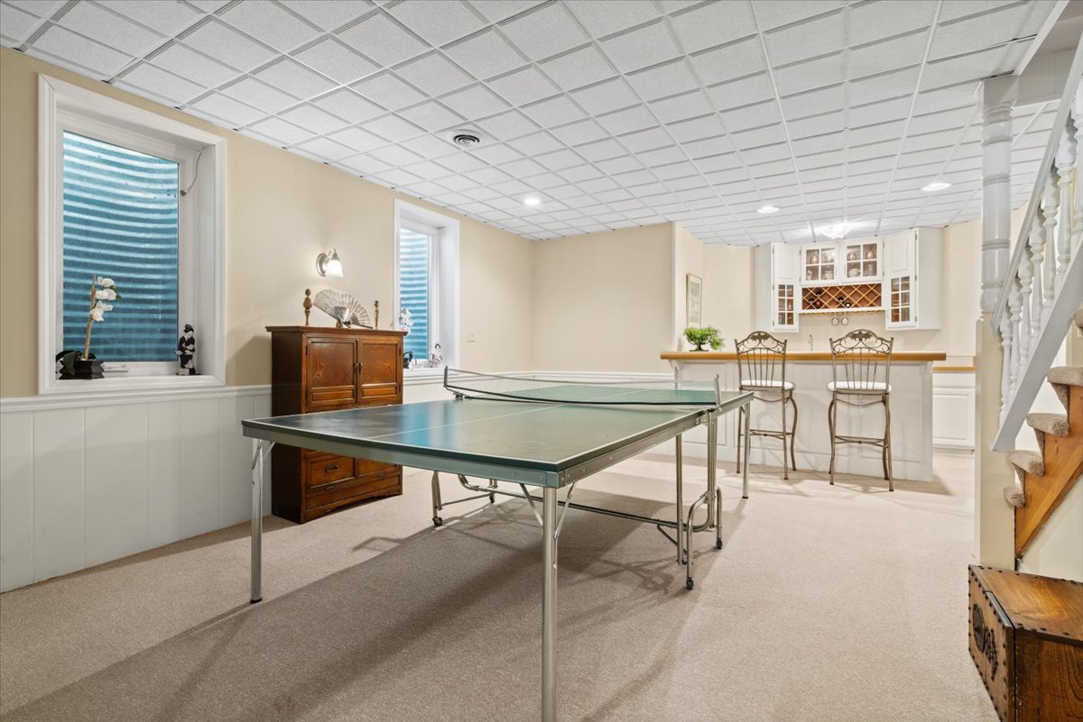 1006 Thoroughbred Circle, St. Charles, IL 60174