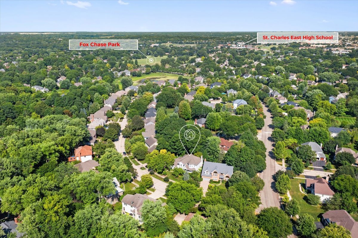 1006 Thoroughbred Circle, St. Charles, IL 60174