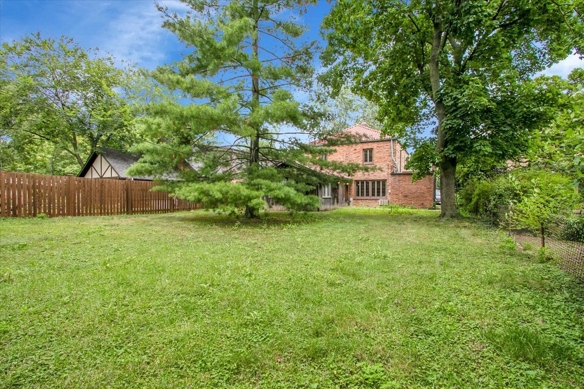 2324 Marston Lane, Flossmoor, IL 60422