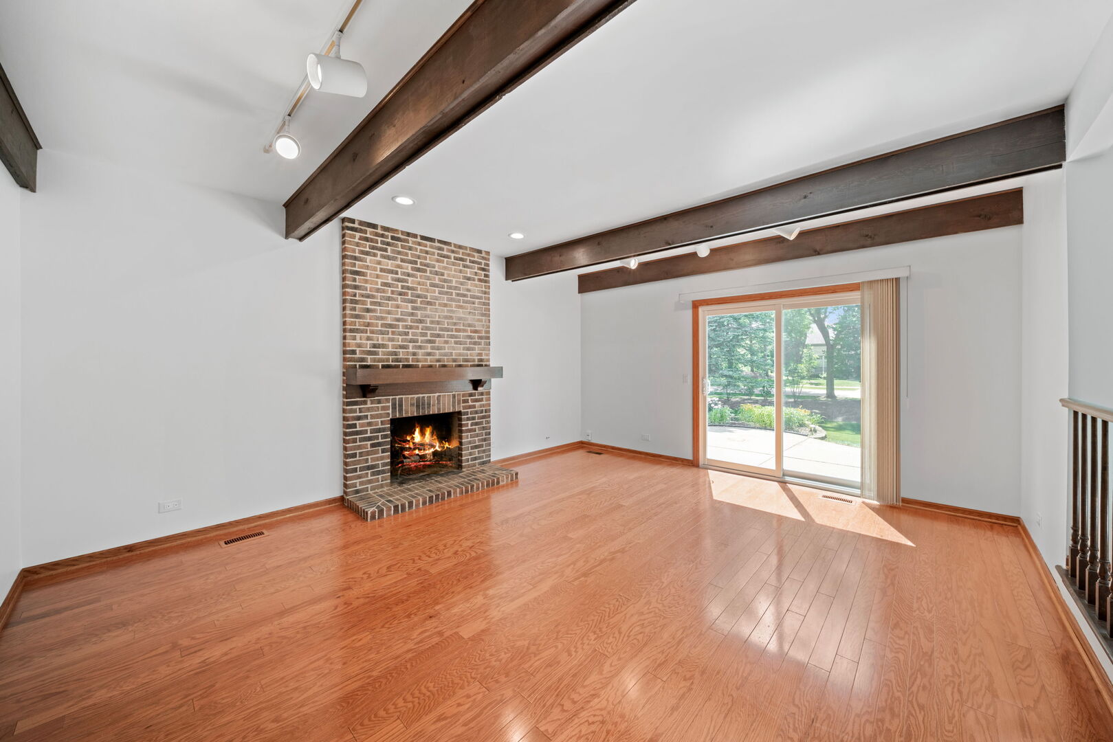 720 Dunhill Drive, Buffalo Grove, IL 60089