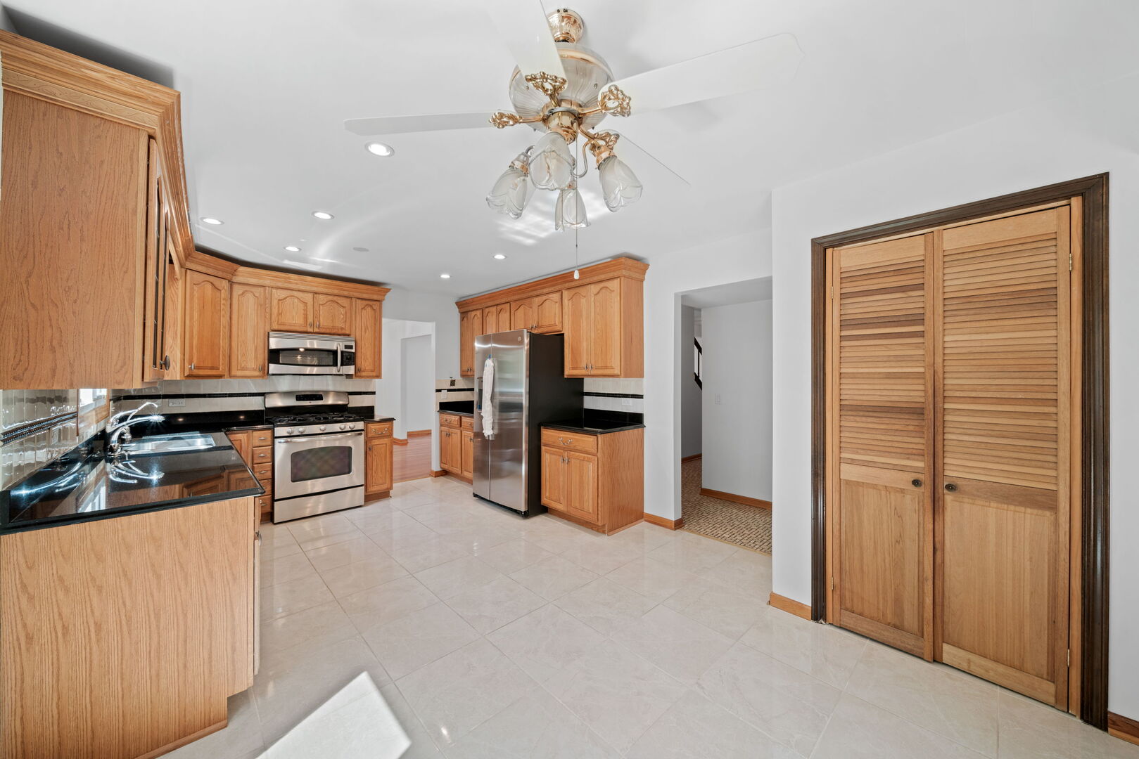 720 Dunhill Drive, Buffalo Grove, IL 60089