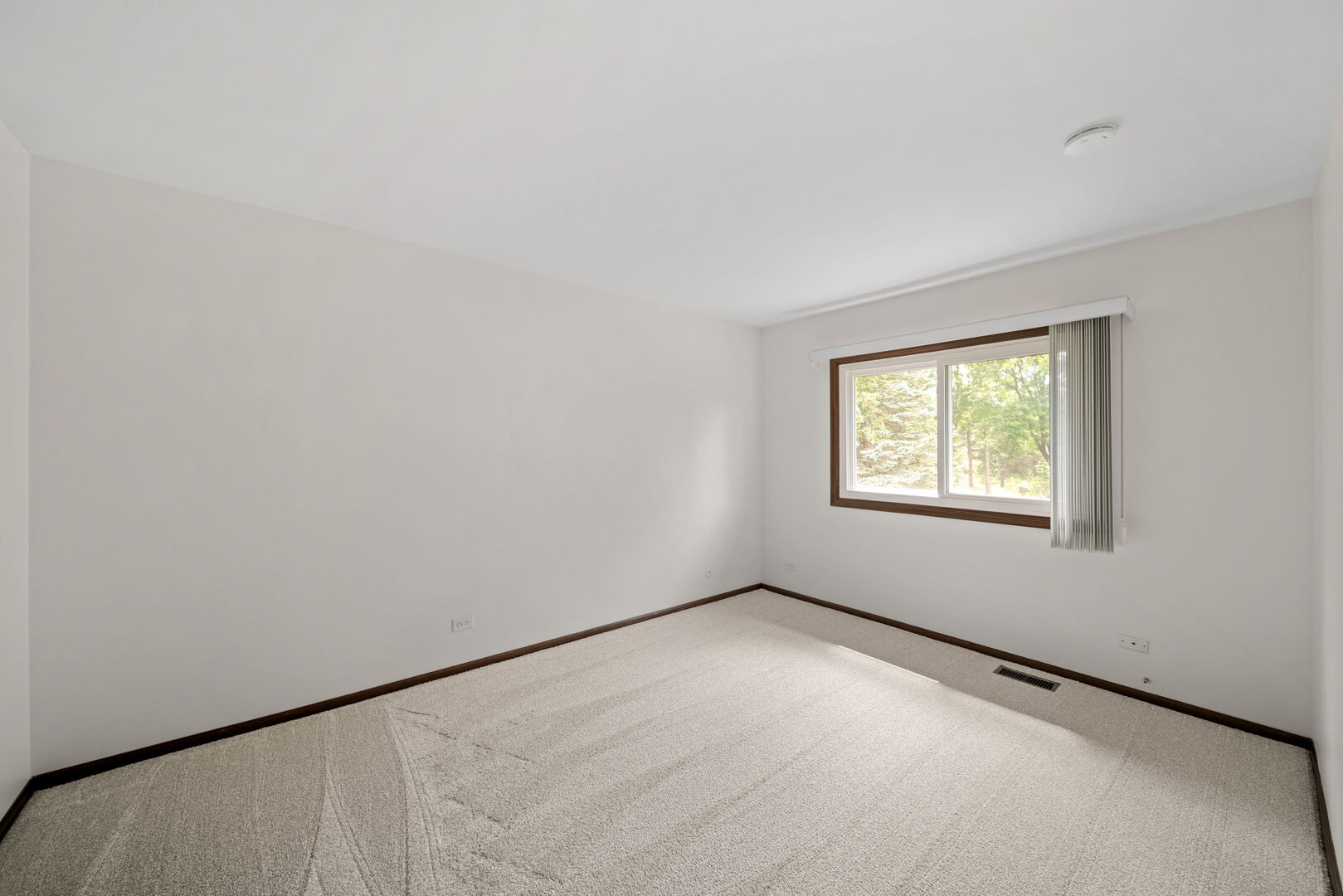 720 Dunhill Drive, Buffalo Grove, IL 60089