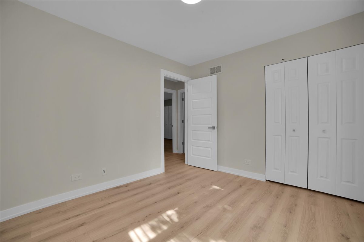 712 Stacie Court, Naperville, IL 60563
