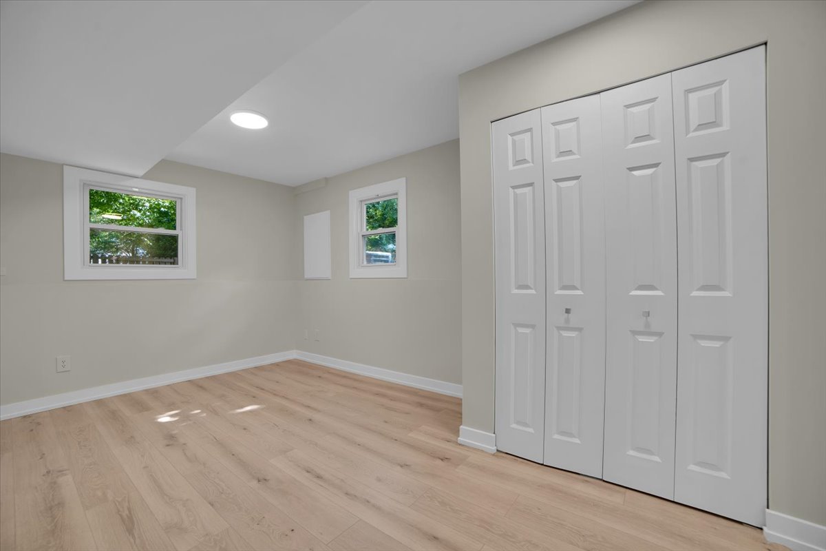 712 Stacie Court, Naperville, IL 60563