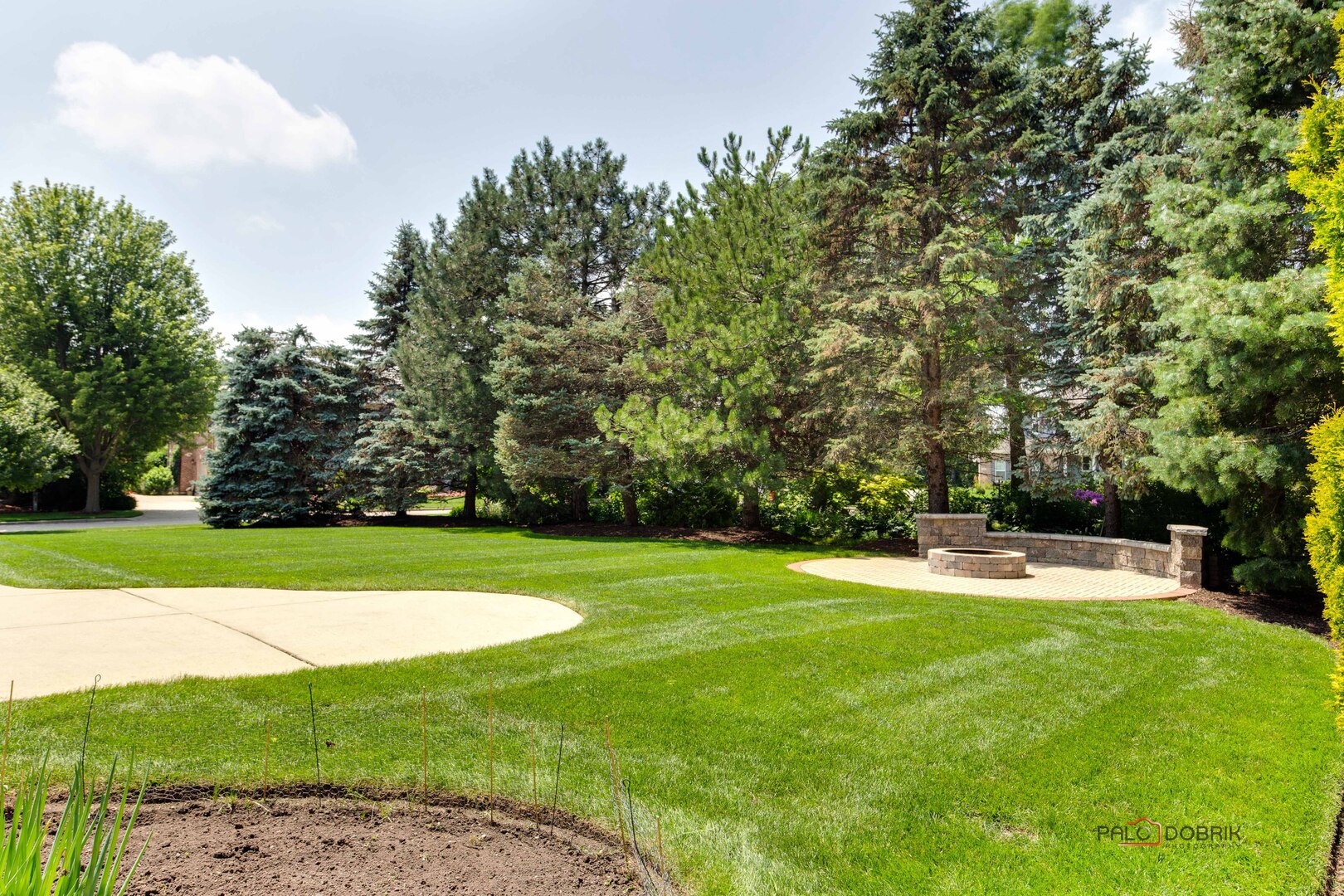 1304 Lingonberry Court, Libertyville, IL 60048