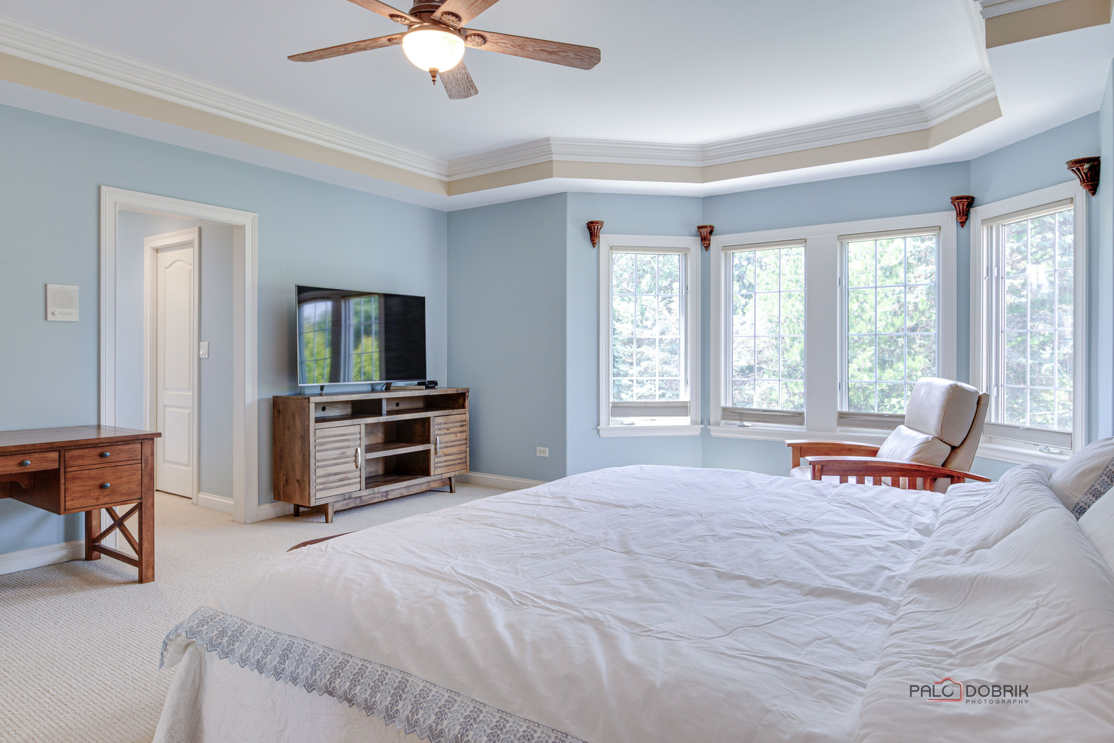 1304 Lingonberry Court, Libertyville, IL 60048