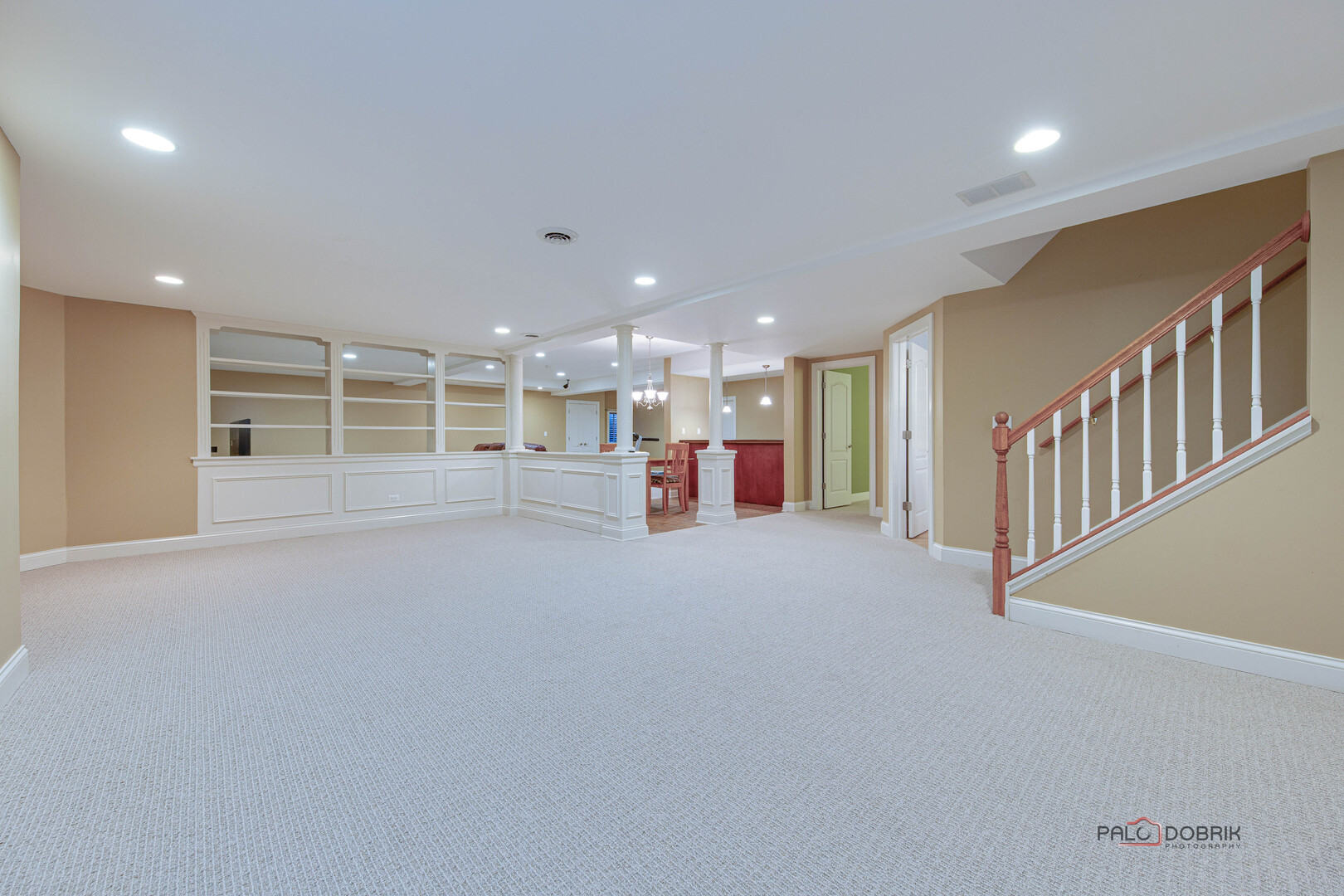 1304 Lingonberry Court, Libertyville, IL 60048