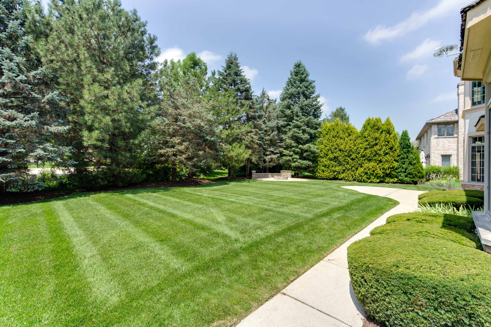 1304 Lingonberry Court, Libertyville, IL 60048