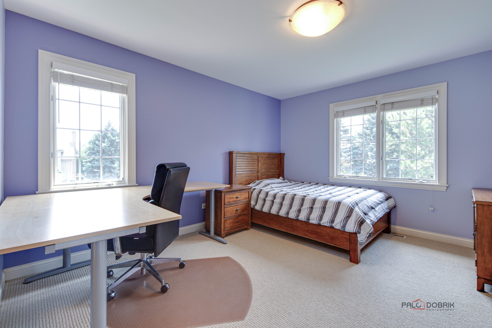 1304 Lingonberry Court, Libertyville, IL 60048