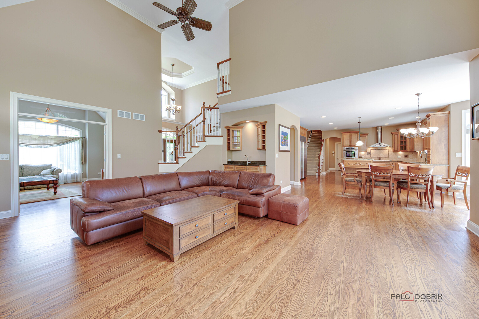 1304 Lingonberry Court, Libertyville, IL 60048
