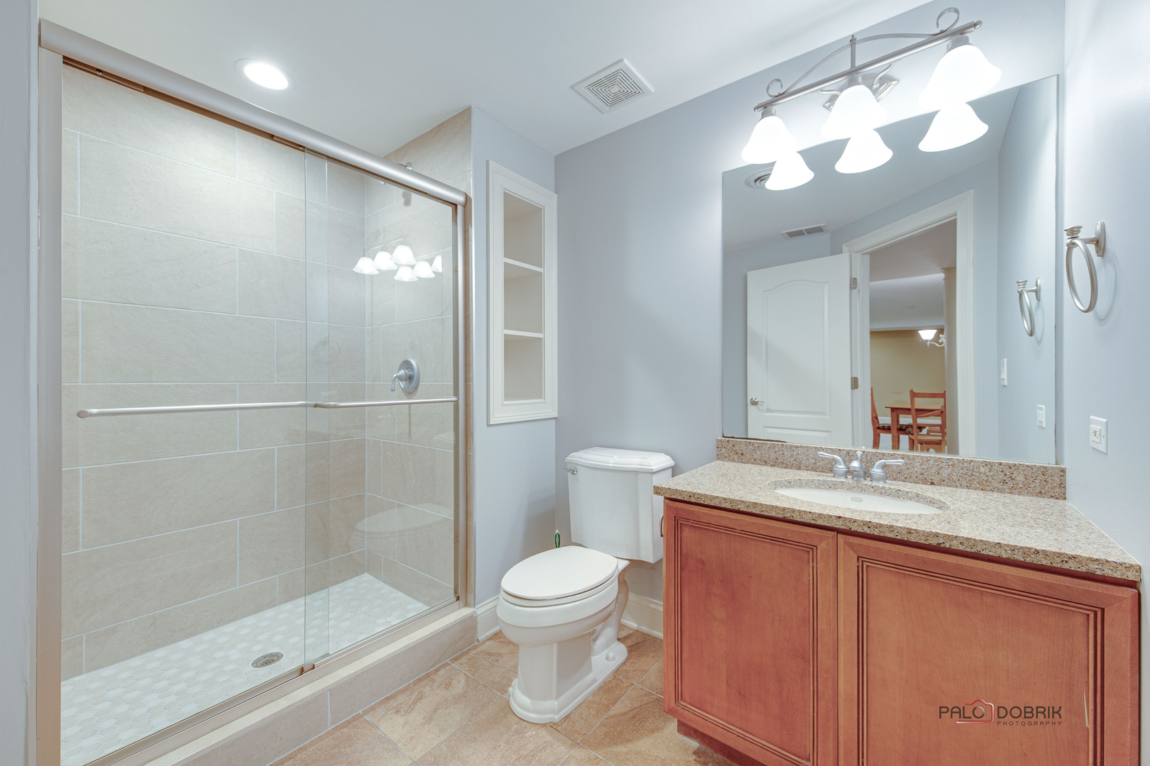 1304 Lingonberry Court, Libertyville, IL 60048